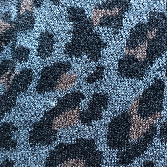 Ann Taylor Leopard Print Medium Sweater - Picture 11 of 11